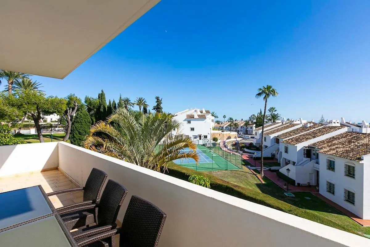 Stylish And Spacious 3 Bedroom Apartment Marbella 0*,
