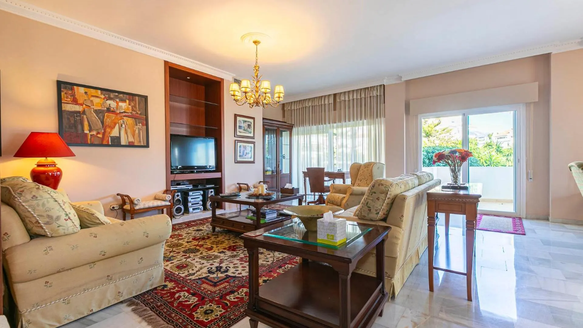Stylish And Spacious 3 Bedroom Apartment Marbella Spain